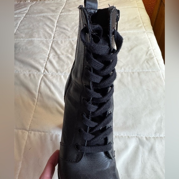 Steve Madden Lead Heeled Boots, Side-Zip Lace-Up, Lug, Black Leather, Size 7.5 - Picture 8 of 12